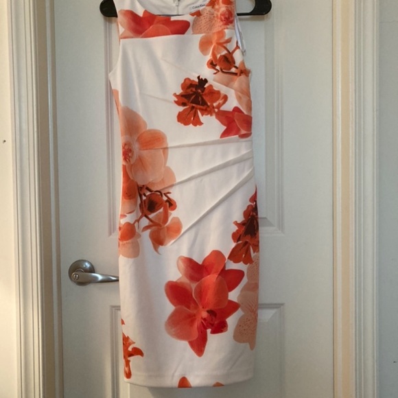 White floral Calvin Klein dress - Picture 2 of 2